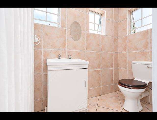2 BEDROOM APARTMENT FOR SALE IN NORTHGATE